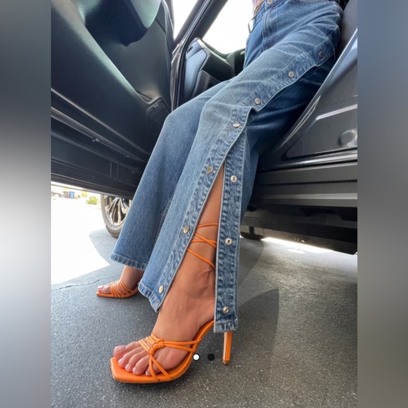 NWT Social Tourist Highest Rise Side Snap Extreme Baggy Jeans Medium Wash Denim - Picture 2 of 16